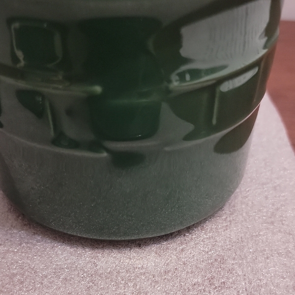 Pair Of Longaberger Green Pottery Crocks With Lids/Coasters - Picture 9 of 9